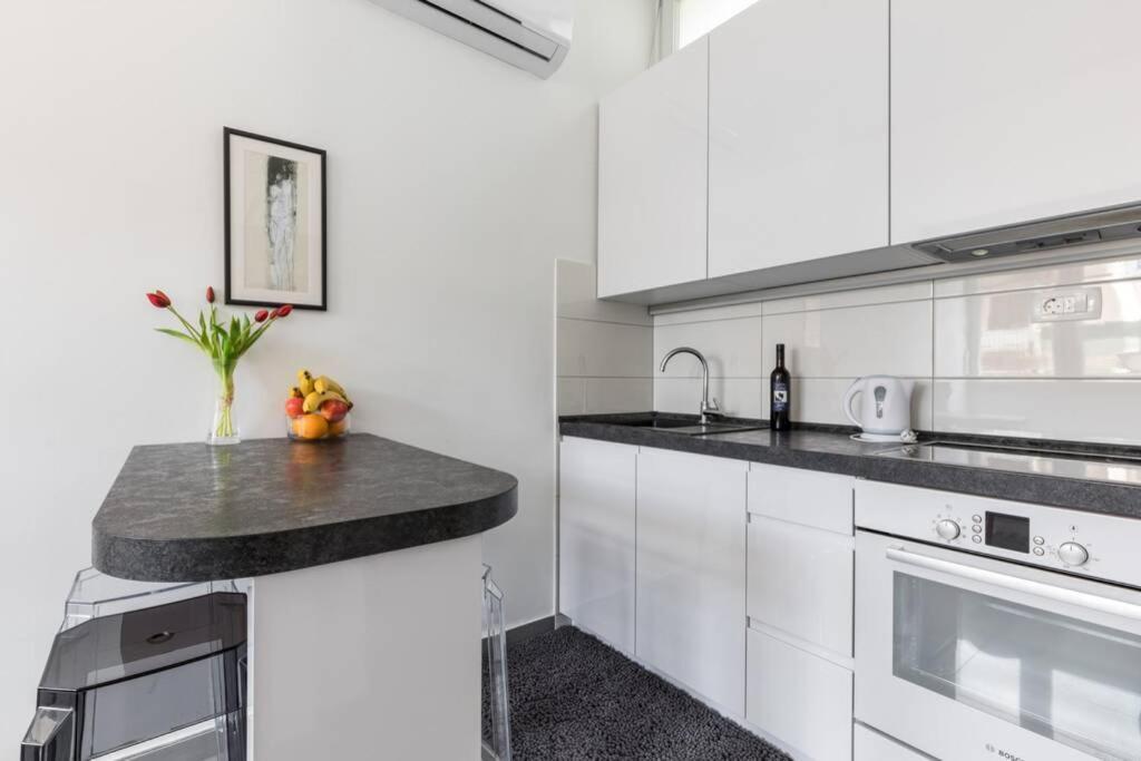 Banana Split Youth Apartment 外观 照片