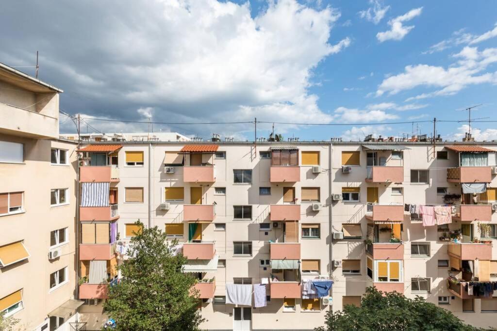 Banana Split Youth Apartment 外观 照片
